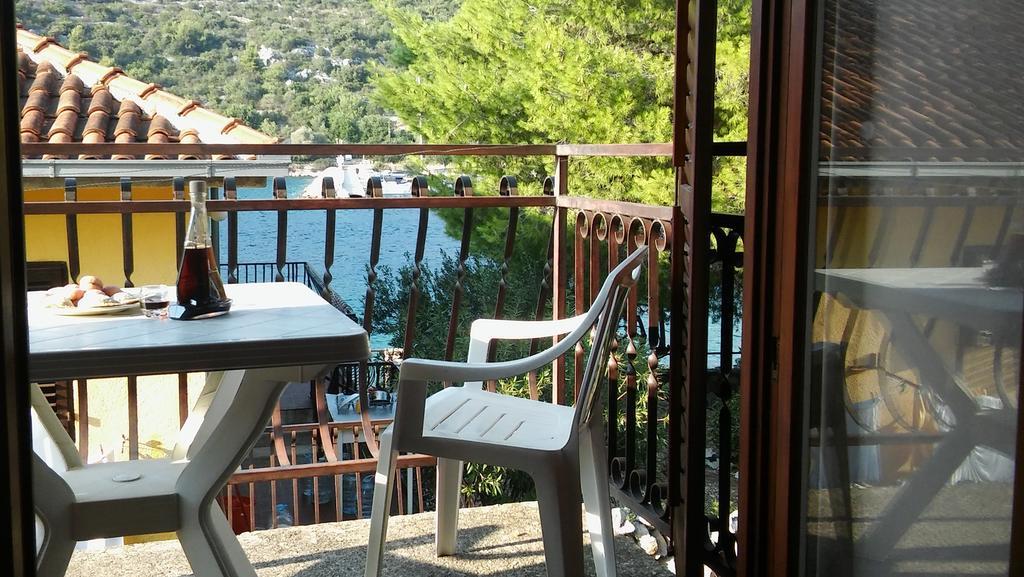 Apartmani Conar Veliki Drvenik Extérieur photo