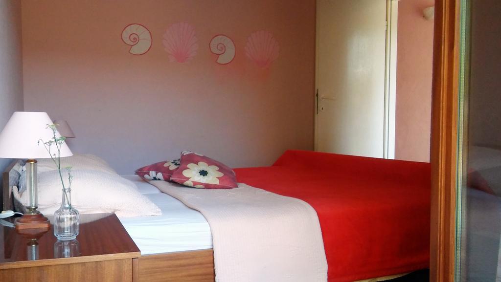 Apartmani Conar Veliki Drvenik Extérieur photo